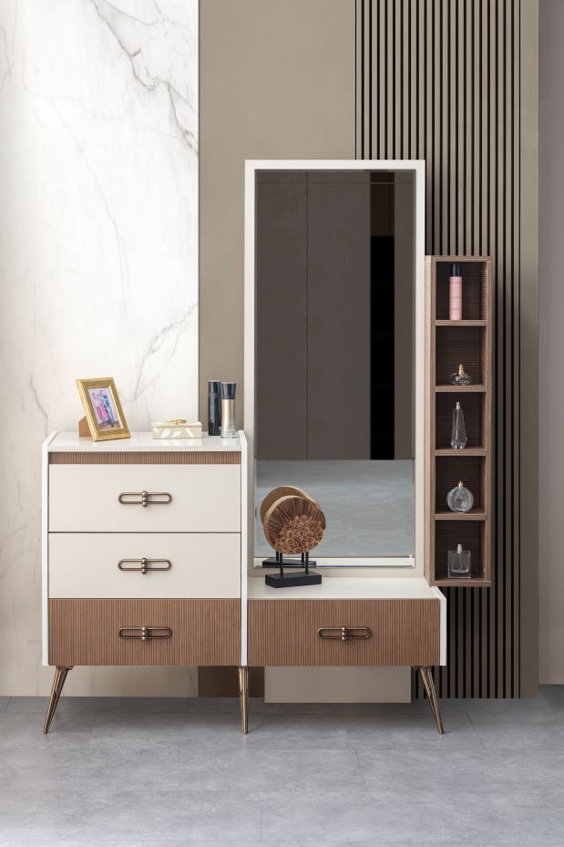 KAPLAN QUEN BED ROOM SET WT WARDROBE