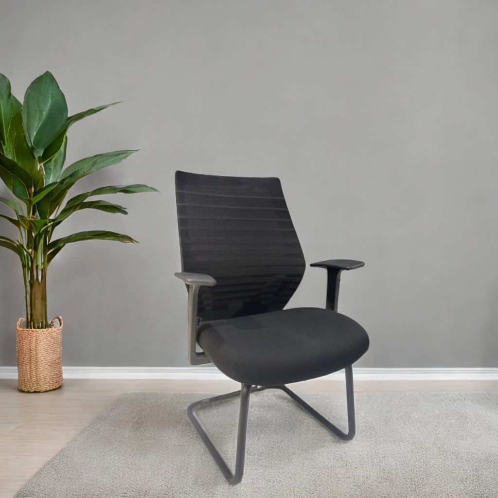 MILLS VISITOR CHAIR