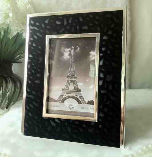 PHOTO FRAMES