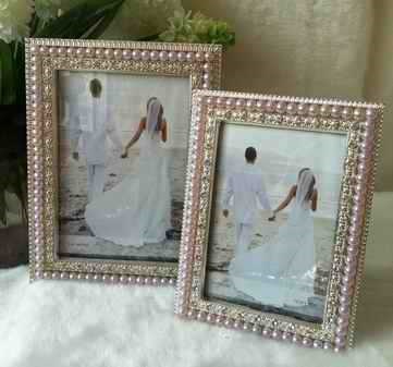 PHOTO FRAMES