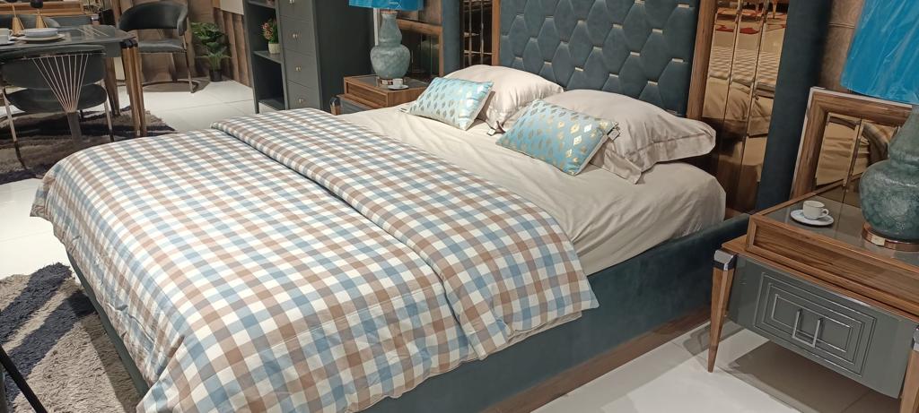 6 PCS KEENE KING SIZE BED COVER