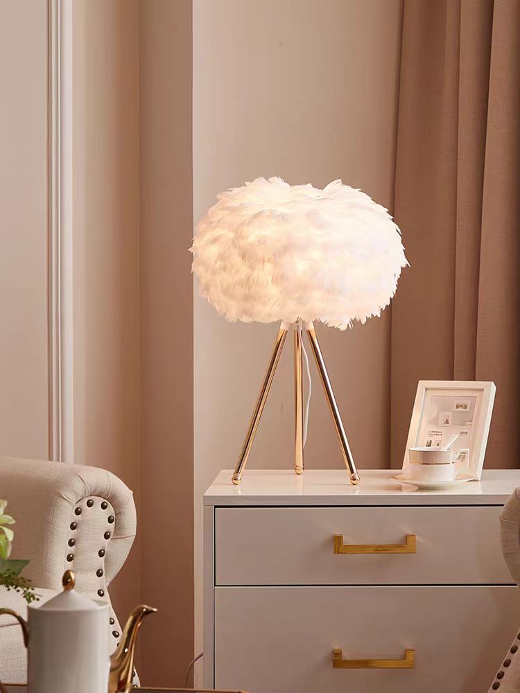 [Y0090100063] MODERN FEATHER TABLE  LAMP