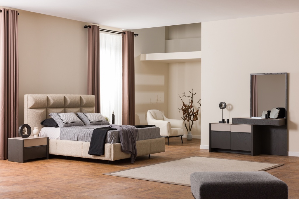 [A000203K00004] BLACK KING BEDROOM WITHOUT WARDROBE