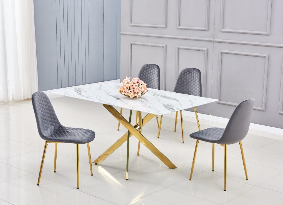 [B0230100018] CARSON DINING TABLE