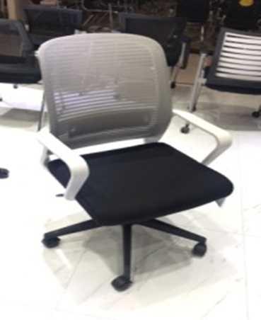 [F0200100018] UNIQUE OFFICE CHAIR