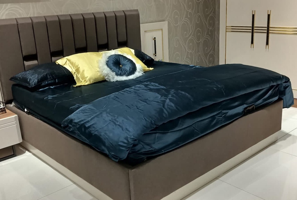 [Q0200100020] CHARLIER KING SIZE BED COVER 8 PCS