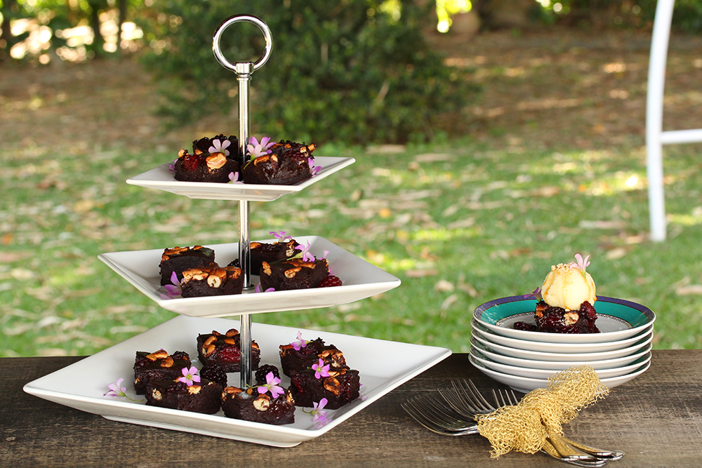 [Z0520400004] TIERED QUARTIER FRUIT STAND